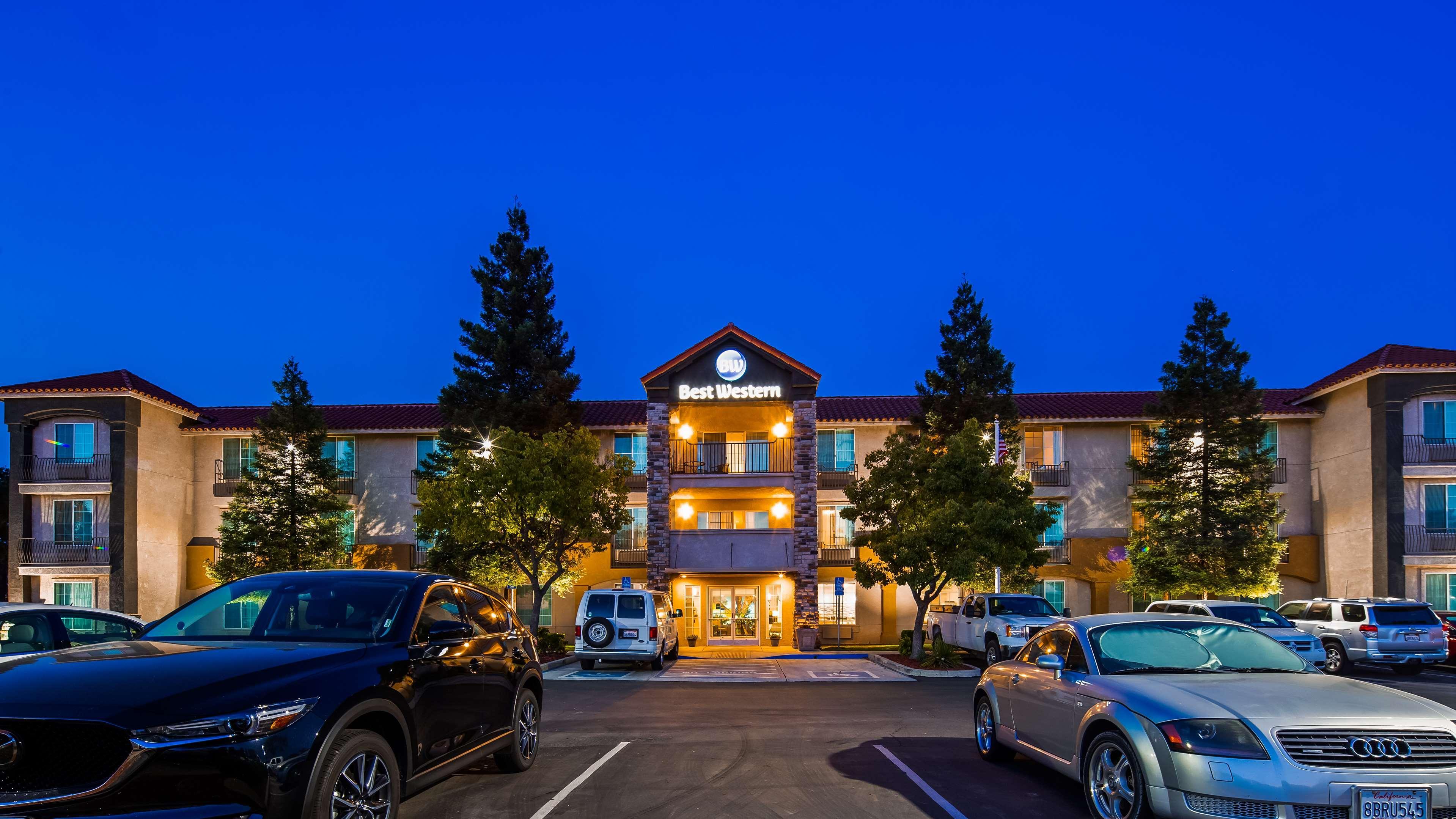 Best Western Visalia Hotel Esterno foto